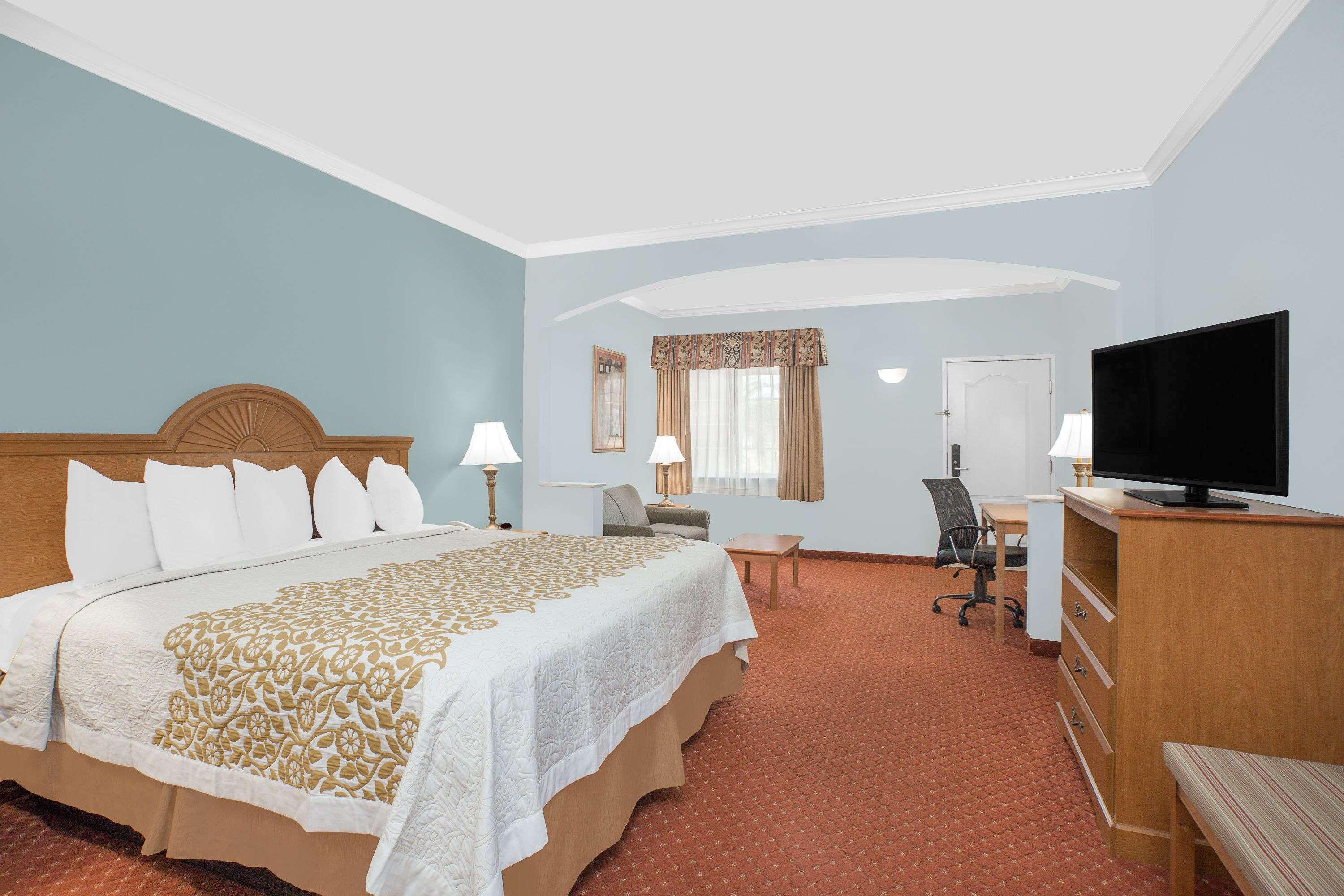 Days Inn By Wyndham Robstown Exterior photo