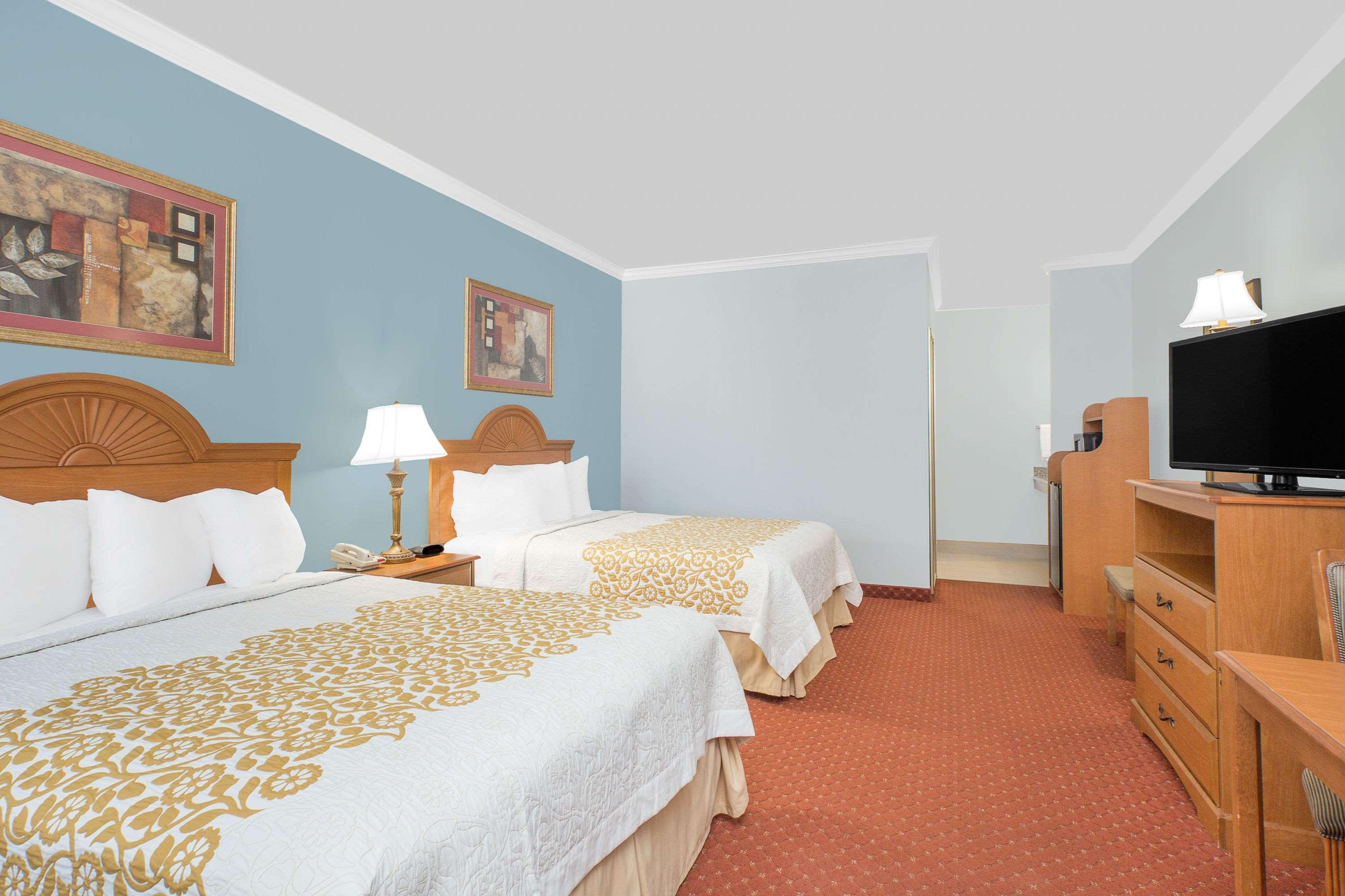 Days Inn By Wyndham Robstown Exterior photo