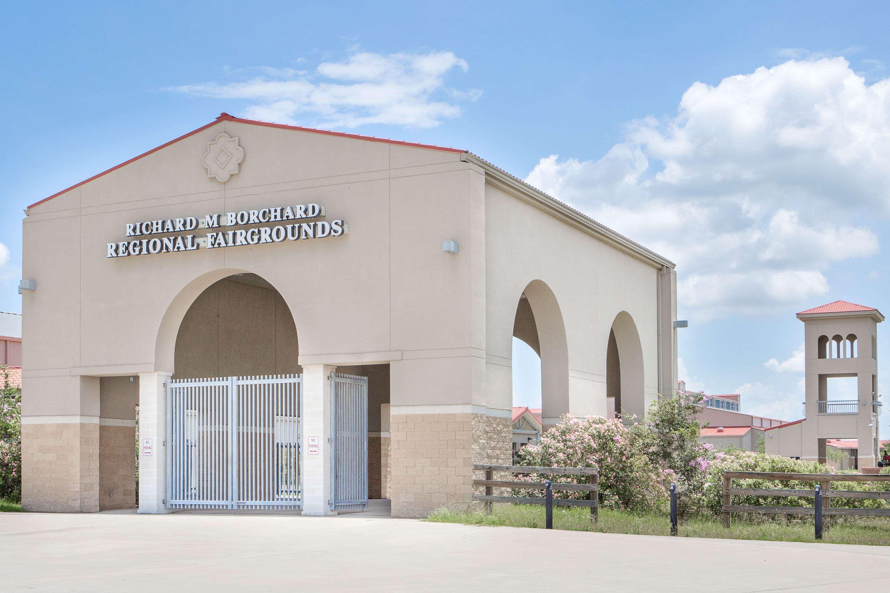 Days Inn By Wyndham Robstown Exterior photo