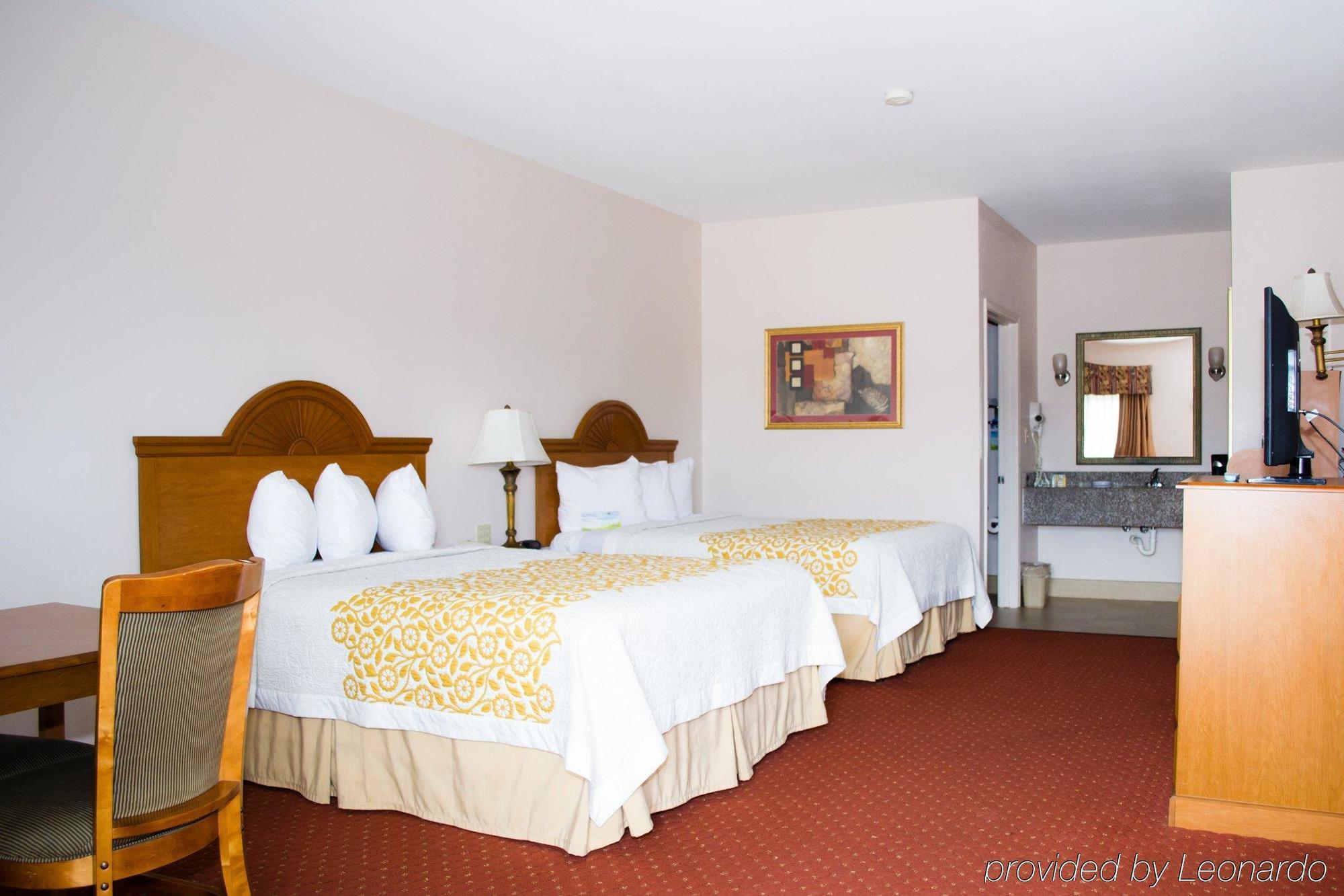 Days Inn By Wyndham Robstown Exterior photo