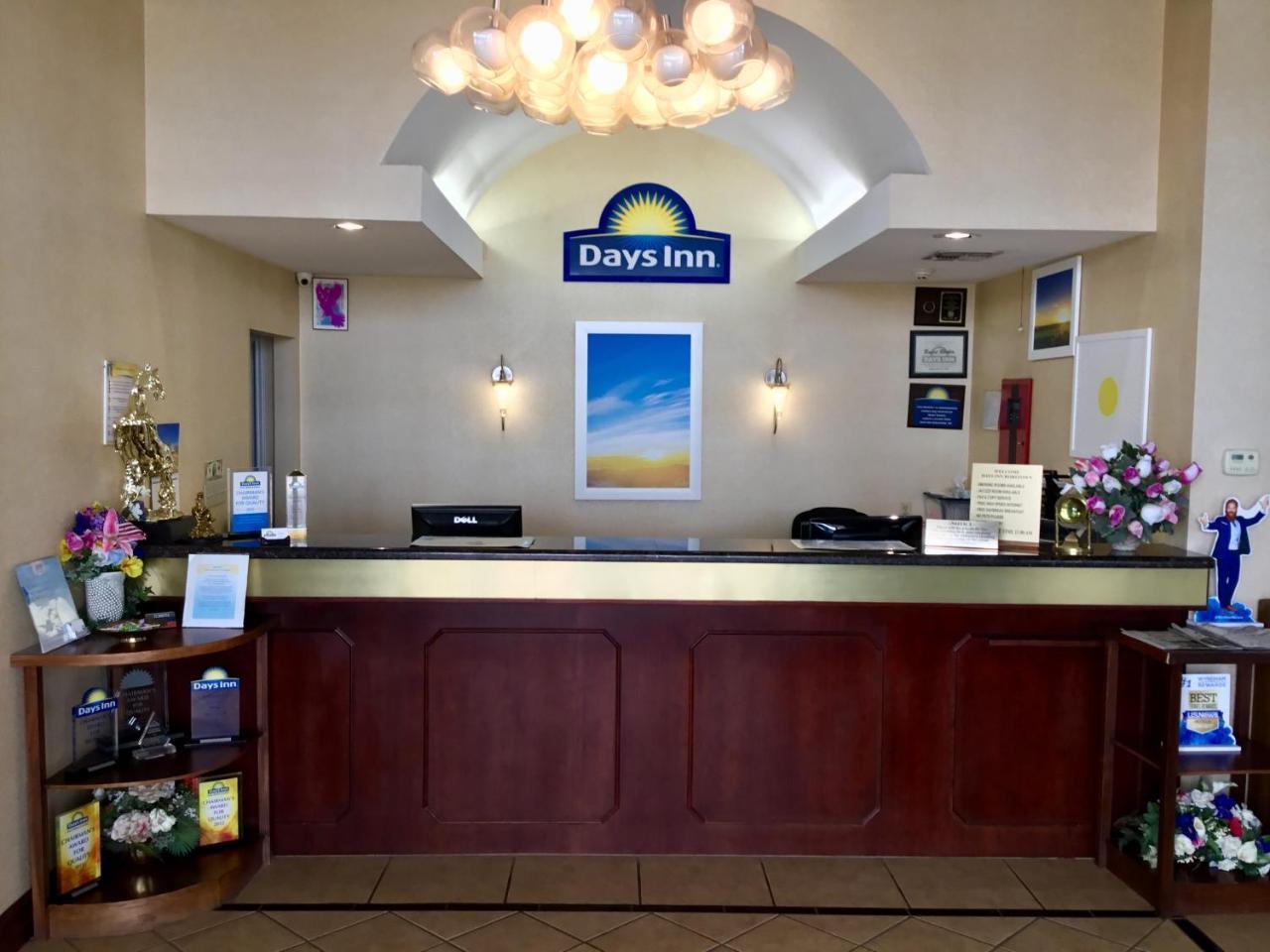 Days Inn By Wyndham Robstown Exterior photo